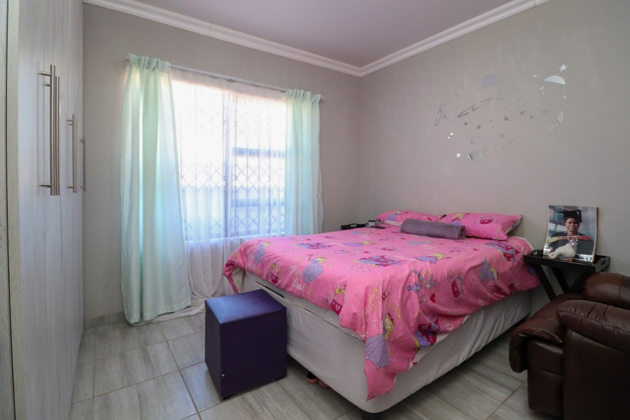 3 Bedroom Property for Sale in Flamwood North West